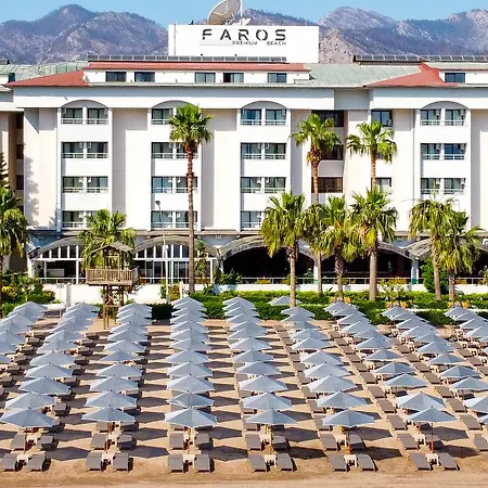 호텔 Faros Premium 말마리스