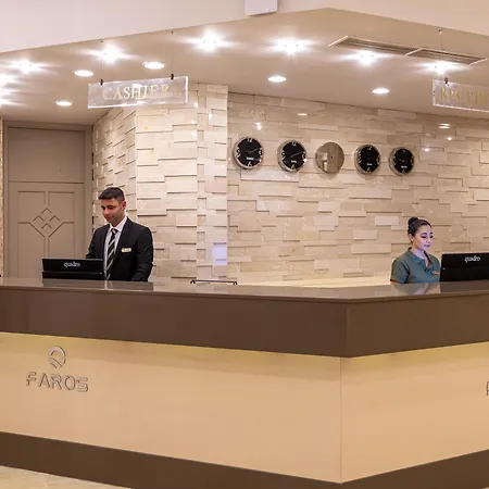 호텔 Faros Premium 말마리스